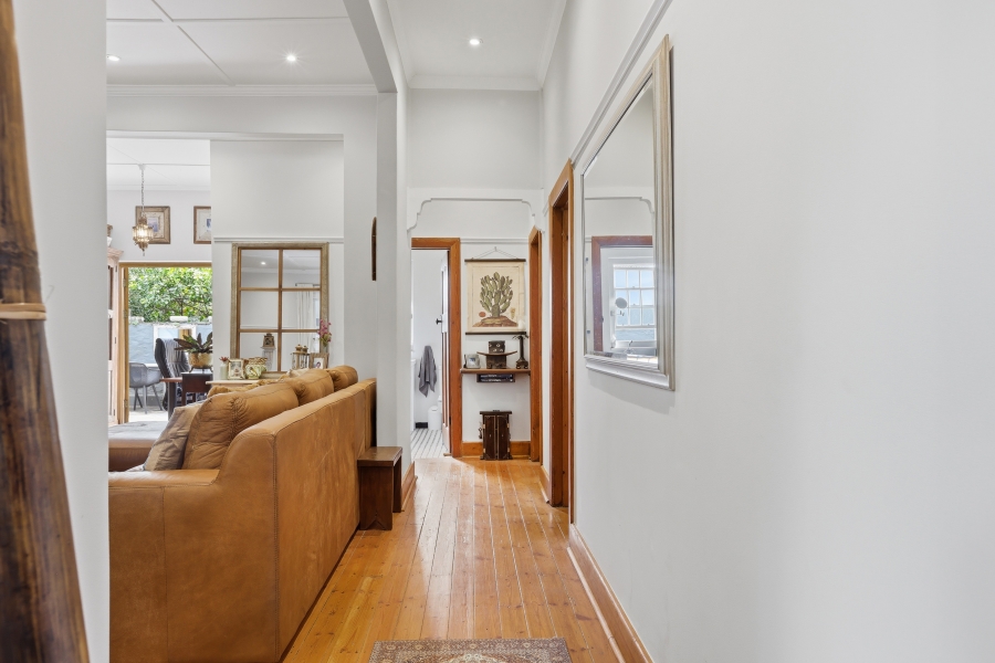 2 Bedroom Property for Sale in Tamboerskloof Western Cape